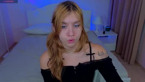 Iris  online show from November 29, 10:52 am