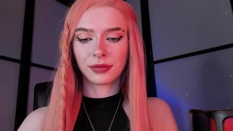 Snapshot of irisice chatting on December 6, 11:11 am Miss Iris Fansly Miss Iris new inst.  online show from December 6, 11:11 am