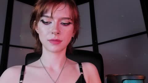 Snapshot of irisice chatting on December 10, 9:23 am Miss Iris Fansly Miss Iris new inst.  online show from December 10, 9:23 am