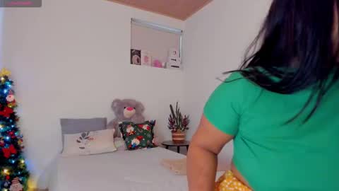 iris online show from December 22, 12:19 pm