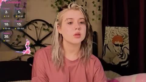 I am Cutie Iris3 online show from November 11, 7:49 am