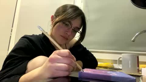 irisss31 online show from April 16, 7:13 pm