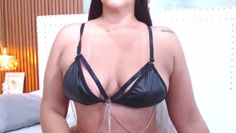 Sandy  online show from January 16, 12:20 pm