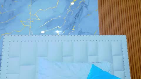 Sandy  online show from September 16, 12:35 pm