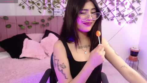 isabela online show from November 10, 11:00 pm