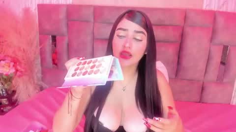 Isa Gonzalez  online show from July 20, 7:25 pm