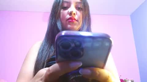 isa_jones1 online show from September 14, 1:36 am