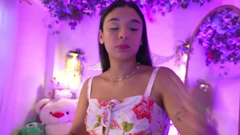 Isabella        online show from January 14, 9:53 pm