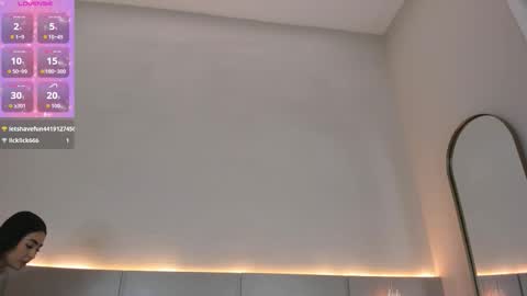 Isa online show from September 25, 3:05 am