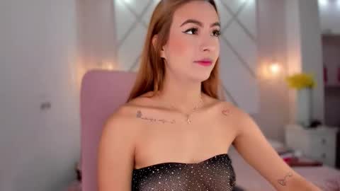 Isa  online show from February 11, 4:08 pm