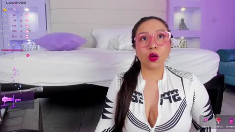 Isa online show from January 24, 3:32 am