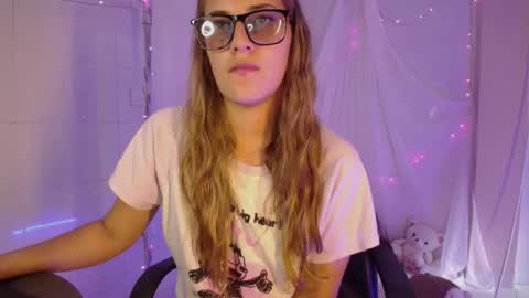 Isabella Rros online show from November 11, 2:25 pm