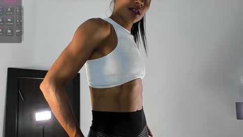 Isabella online show from December 4, 9:46 pm