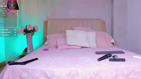 isabella_winkler online show from September 12, 2:35 pm