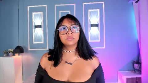 isabella zc online show from June 26, 12:17 pm