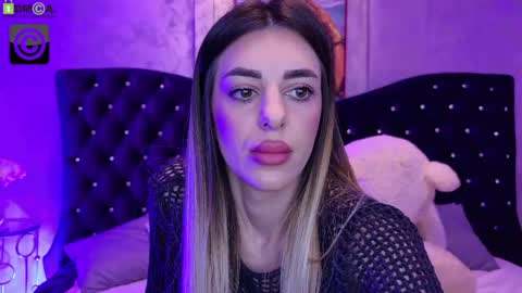 IsabelleNoir online show from May 4, 7:12 am