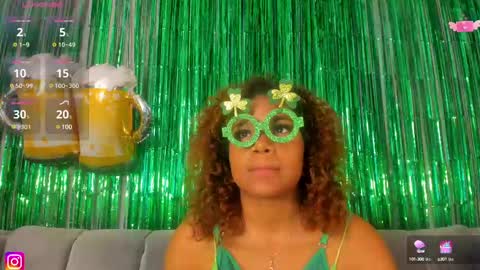 Snapshot of isabellsmmith chatting on March 4, 3:44 am Isabellsmmith online show from March 4, 3:44 am