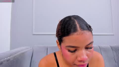 Snapshot of isabellsmmith chatting on January 4, 4:01 am Isabellsmmith online show from January 4, 4:01 am