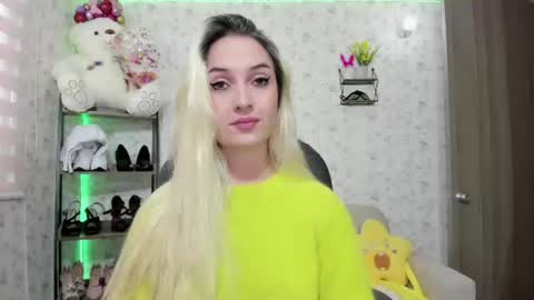 ISABELLA online show from March 7, 9:11 pm