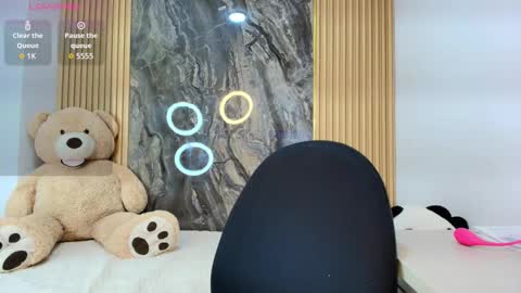 ISADORA online show from February 20, 10:28 am