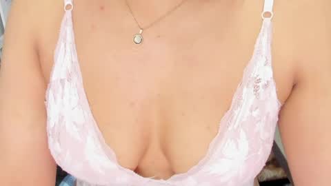 Isabel online show from May 15, 11:07 pm