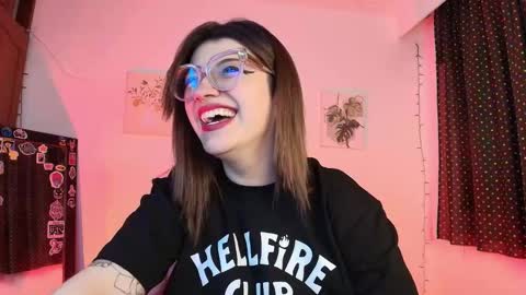 Isabella Ferrer online show from November 26, 4:24 am