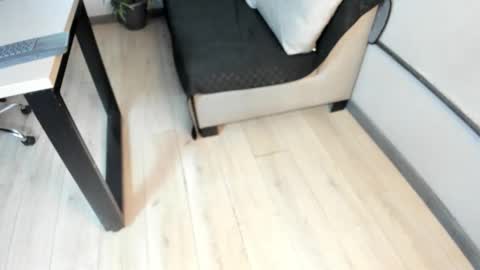 I S A  S AN D E R S  online show from November 16, 7:14 pm