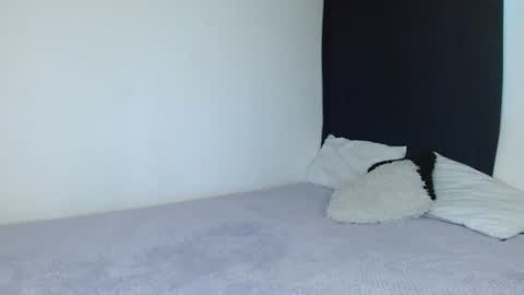 Isis  online show from February 10, 8:42 pm