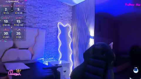 isis_tay1 online show from July 10, 8:37 am