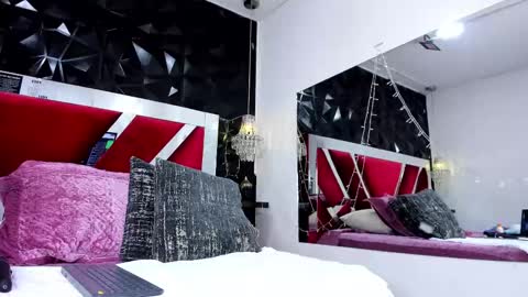 Snapshot of isisblakee chatting on February 28, 3:48 am Isis online show from February 28, 3:48 am