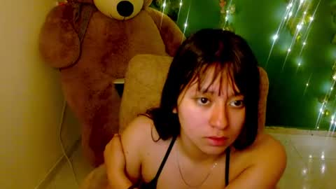 islarose338132 online show from June 19, 2:42 pm