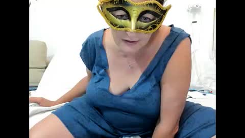 Snapshot of israelymilf chatting on October 8, 8:13 pm Marta online show from October 8, 8:13 pm