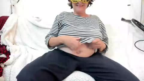 Snapshot of israelymilf chatting on December 7, 6:37 pm Marta online show from December 7, 6:37 pm