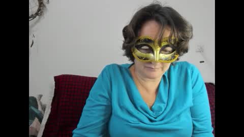 Snapshot of israelymilf chatting on December 5, 7:27 am Marta online show from December 5, 7:27 am