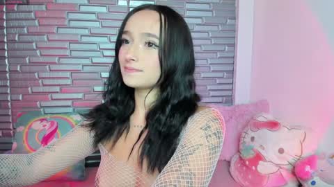 I S S A B E L A Igissaa ax    Xlittleissa  online show from January 2, 2:02 pm