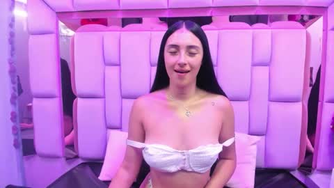 issabela_mackey_ online show from January 16, 4:30 am