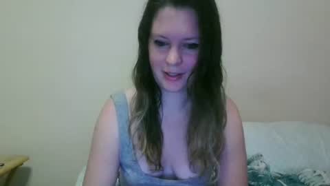 issamayy333 online show from October 17, 3:21 am