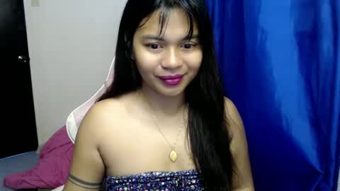 Its me mia online show from March 4, 10:16 pm