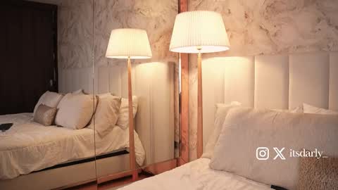     online show from December 17, 4:55 pm