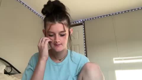itsKaylaaa online show from June 16, 12:33 am