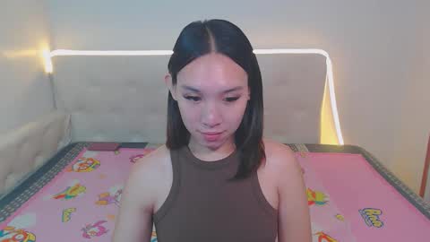 QUEEN online show from November 23, 1:08 am