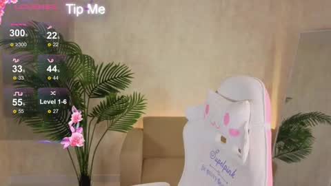 Snapshot of itsolivegarden chatting on October 22, 6:18 am itsolivegarden online show from October 22, 6:18 am