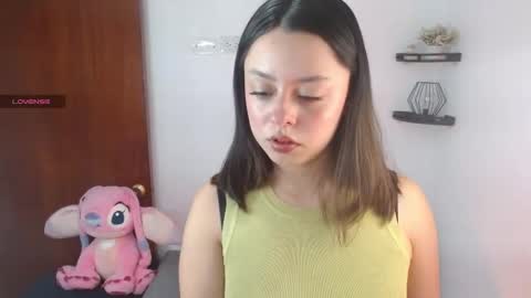 ivyblaze_ online show from February 8, 1:42 am