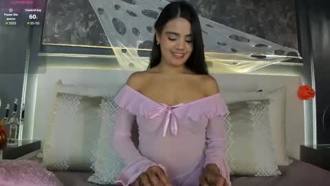 ivyellis online show from November 1, 12:42 pm