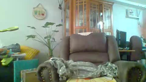 ivyjane3522 online show from April 29, 2:37 am
