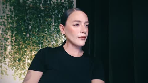 Miss Ivy online show from January 22, 2:56 pm