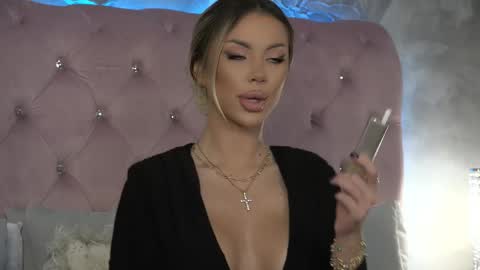  Ivy  online show from October 24, 5:47 am