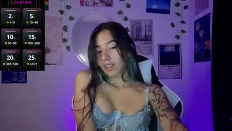 Ivy  online show from June 18, 1:29 am