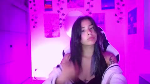 Ivy  online show from March 4, 11:44 pm