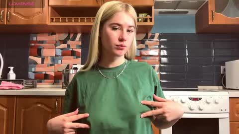 Liana online show from April 27, 3:25 am